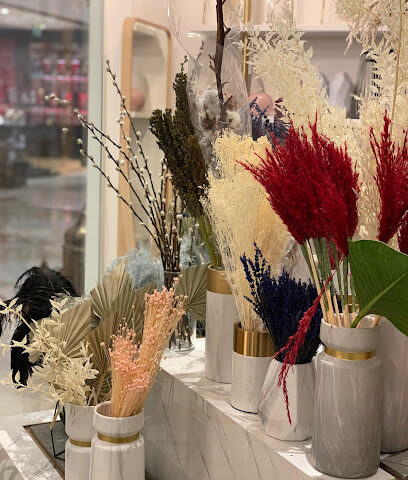 بوتيك فلوريست - عجمان - +971 4 852 4489