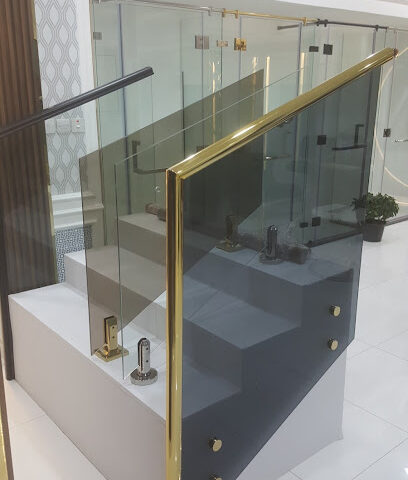 قاف للزجاج قف زجاج - دبي - +971 56 914 1818