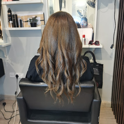 The Hair Spa مركز ركن العناية بالشعر - دبي - +971 6 539 9929