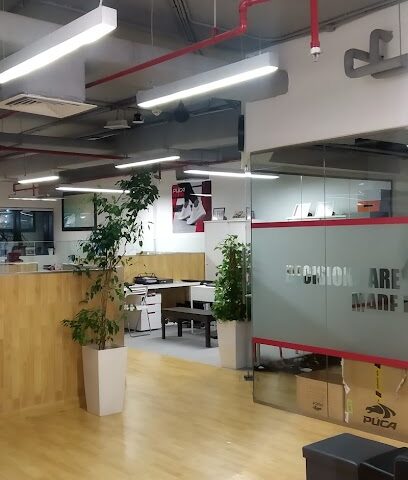 سبوت لتجارة الاحذية - عجمان - +971 6 747 2028