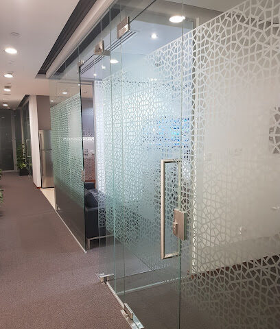 زمزم لتجارة الزجاج والألمنيوم - دبي - +971 50 613 2920
