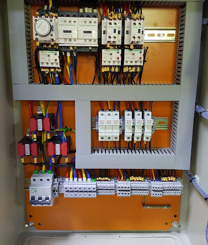عالم الطاقة للصناعات ذ - عجمان - +971 4 266 3888