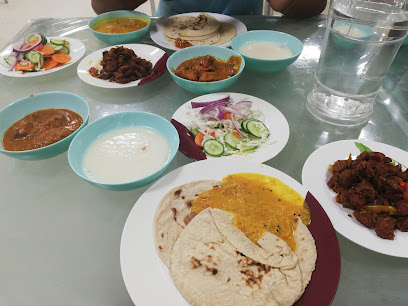مخيم اليورو الإماراتي الغياثي / الرويس - دبي - +971 2 877 1500