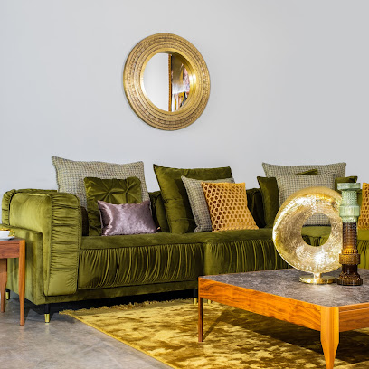 شاتلز اند مور - دلما مول - عجمان - +971 2 551 2355