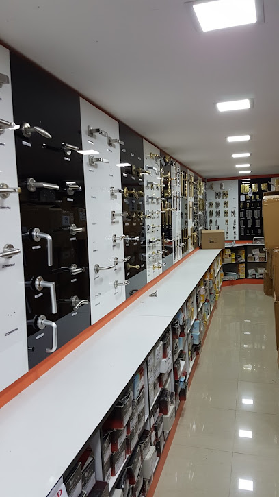 إكتراتك لتجارة الأجهزة القوز - United Arab Emirates|Al Quoz - Al Quoz Industrial Area 4 - Dubai|61 16D St