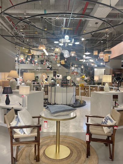 صفحة OC الرئيسية - United Arab Emirates|Al Bu Daniq - Sharjah|1st Floor