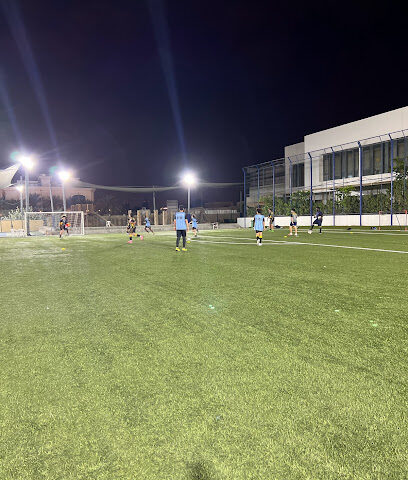 أكاديمية ستار فوتبول - عجمان - +971 50 633 7857