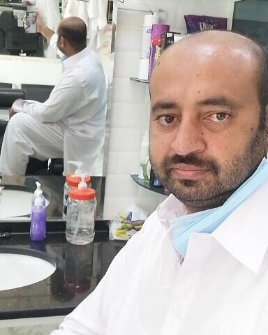 صالون طريق الفلج للحلاقة - دبي - +971 52 919 5406