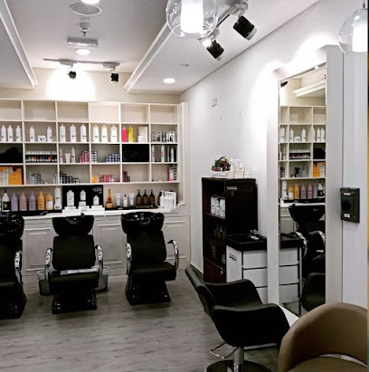 صالون فور سيزونز للسيدات - دبي - +971 2 575 5666