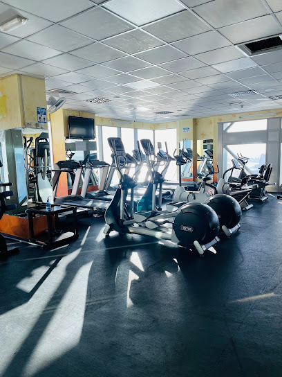 وقت اللياقة جيم - United Arab Emirates|Abu Dhabi|Albateen Area Bainoona Street Behind Abudhabi Islamic Bank C2 Building Floor Penthouses 2 (P2