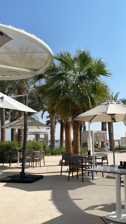 جناح الضباط (فندق ونادي ضباط القوات المسلحة) - United Arab Emirates|Al Muzoun - Khor Al Maqta'a - Abu Dhabi|Al Khaleej Al Arabi Street|9FXF+W55