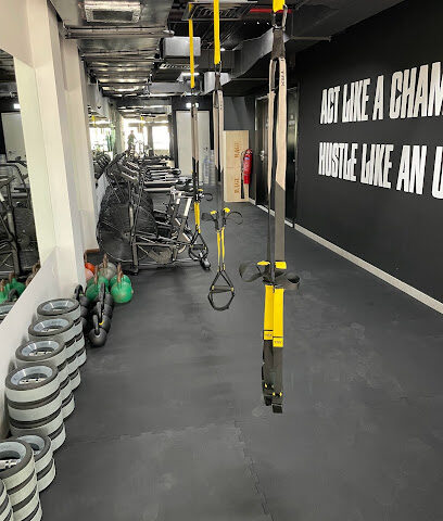 أندردوج بوكسن - دبي - +971 4 250 1000