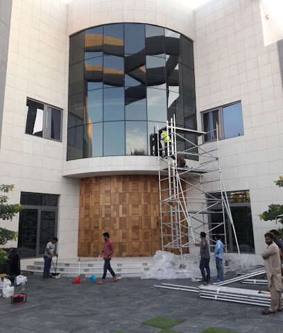 ضوء الخليج لاعمال الالمنيوم والزجاج - دبي - +971 52 284 6811