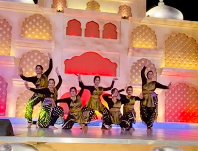 الاستوديو 19 - أبو ظبي - +971 56 663 7449