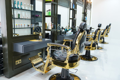 صالون جولد كومب للرجال - دبي - +971 56 963 7017