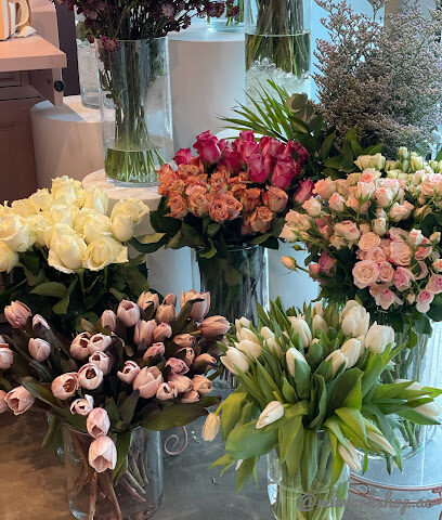 زهور وهدايا ام كيه ابوظبي - عجمان - +971 50 586 6344