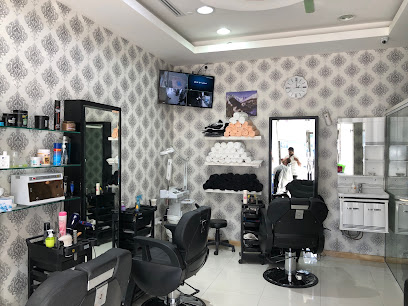 صالون قص وتريم للرجال - دبي - +971 58 869 7150