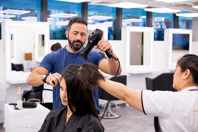صالون هير كريتورز - دبي - +971 55 616 5769