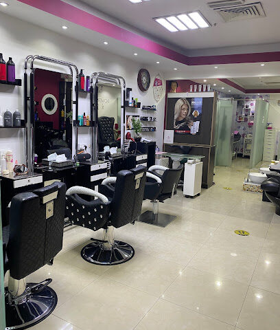 صالون صدف للتجميل للسيدات - دبي - +971 4 325 2092