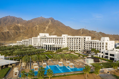 منتجع إنتركونتيننتال الفجيرة ، أحد فنادق IHG - دبي - +971 9 209 9999
