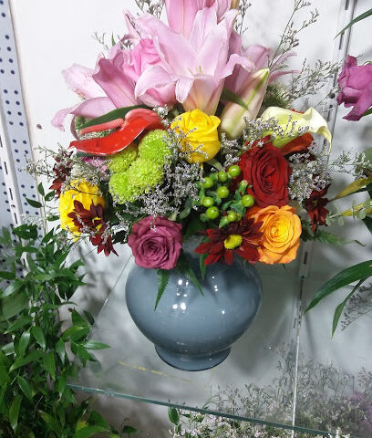 رئيس مكتب زهور اللوتس - عجمان - +971 7 235 3673