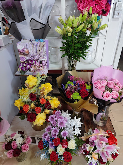 شاهينة للزهور ذ - United Arab Emirates|Sharjah|Near Al Khan Bridge|Shop 4