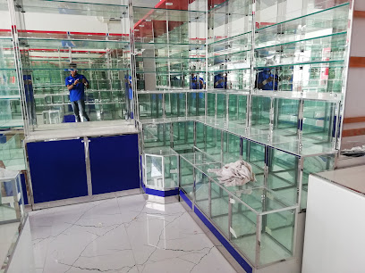 المحور الذهبي لتركيب زجاج السيارات - دبي - +971 56 800 5396