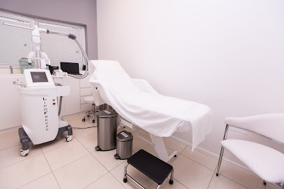 دكتور. مركز كميل الرستم للجلد والليزر - أبو ظبي - +971 4 308 4000