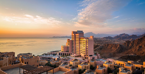 منتجع شاطئ فيرمونت الفجيرة - دبي - +971 9 204 1111