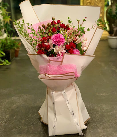 ثمانية زهور - عجمان - +971 50 805 7830