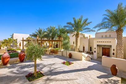 الوثبة ، منتجع وسبا لاكشري كولكشن ديزرت ، أبو ظبي - دبي - +971 2 204 4444