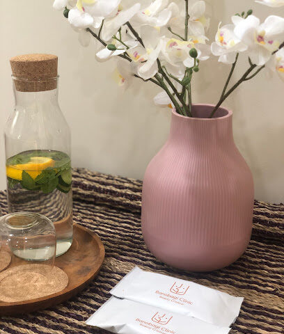 عيادة بانوباجي للأمراض الجلدية - أبو ظبي - +971 9 223 0455