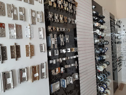شركة ULTIMATE HARDWARE SOLUTIONS LLC - دبي - +971 6 779 8153