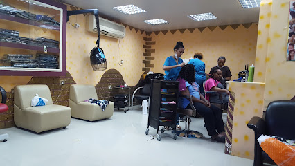 ركن الأظافر - دبي - +971 50 833 5328