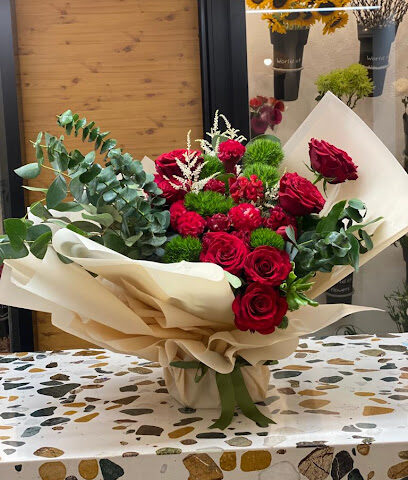 خواطر لتجارة الزهور و الحلويات - عجمان - +971 58 535 4309