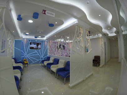 مركز ابتسامة هوليود الطبي - أبو ظبي - +971 2 627 1371