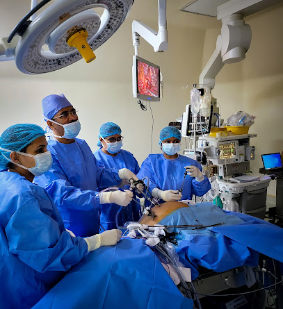 مستشفى رأس الخيمة - دبي - +971 7 207 4444