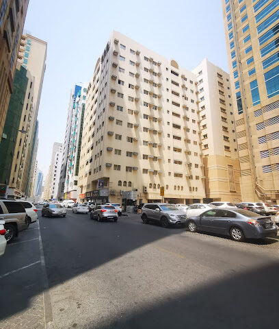 سوبر ماركت النزهة - دبي - +971 6 574 3233