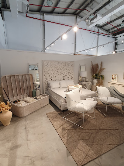 أثاث من الخشب والصلب - United Arab Emirates|Al Quoz - Al Quoz Industrial Area 3 - Dubai|129 318th Rd|Near Dubai