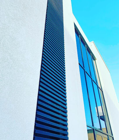 شركة الملك للألمنيوم والزجاج - دبي - +971 55 773 4346