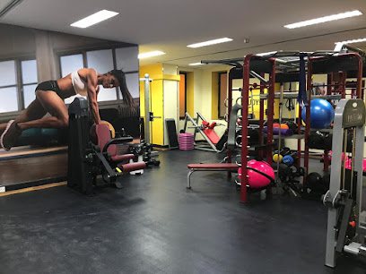 صالة فيت نيست للسيدات - دبي - +971 56 963 8817