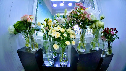 الحياة في بلوم فلاور شوب - عجمان - +971 54 584 1999