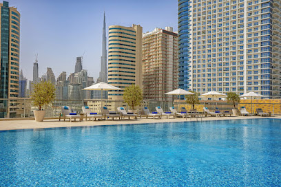 ذا فيرست كولكشن بيزنس باي - دبي - +971 4 873 4444
