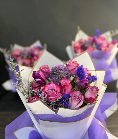 زهور ديفين دبي - عجمان - +971 55 192 3088