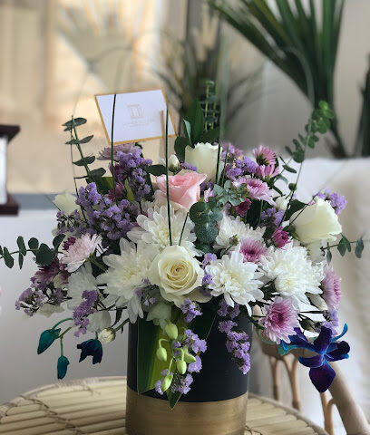 إحدى عشر زهرة - عجمان - +971 55 726 7719