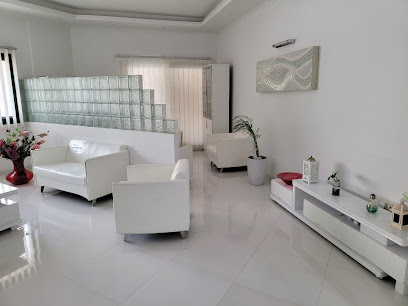 عيادة الدكتورة عبير زراب لطب الاسنان - أبو ظبي - +971 6 742 4889