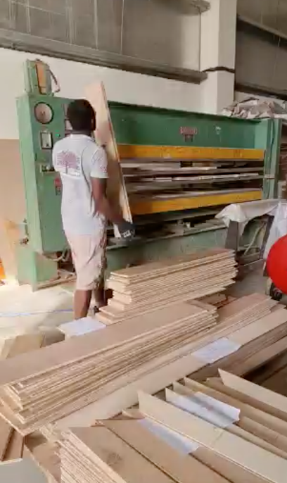 أرضيات من خشب البلوط الجليزي - United Arab Emirates|Jebel Ali Industrial Area - Jabal Ali Industrial First - Dubai