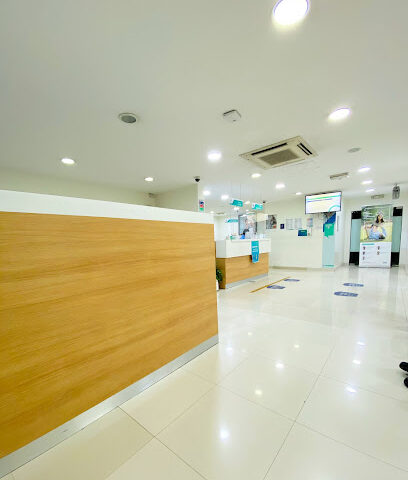 مركز استر القوز الطبي - أبو ظبي - +971 4 440 0500