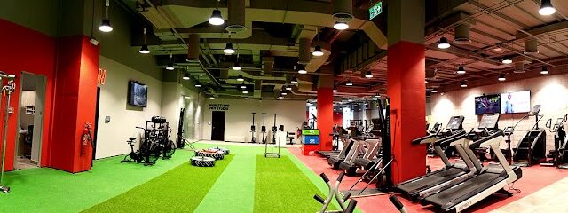 فيتنس فيرست مركز صحارى - دبي - +971 6 525 6211