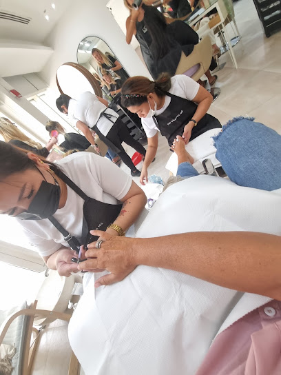 صالون ويلو لاين للشعر والتجميل - United Arab Emirates|Jumeirah Lake Towers - Dubai|Cluster C|Gold Crest Executive